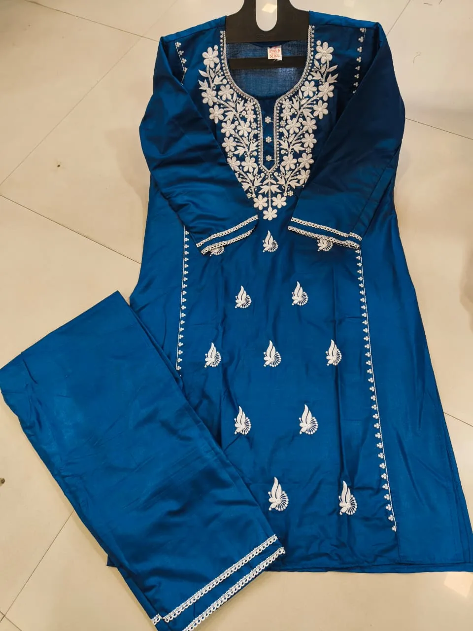 Luckhnovy Heavy Chikenkari Dress Teal - view 2