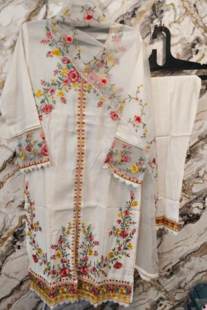cutwork stylish heavy dress -white mahira fashion
