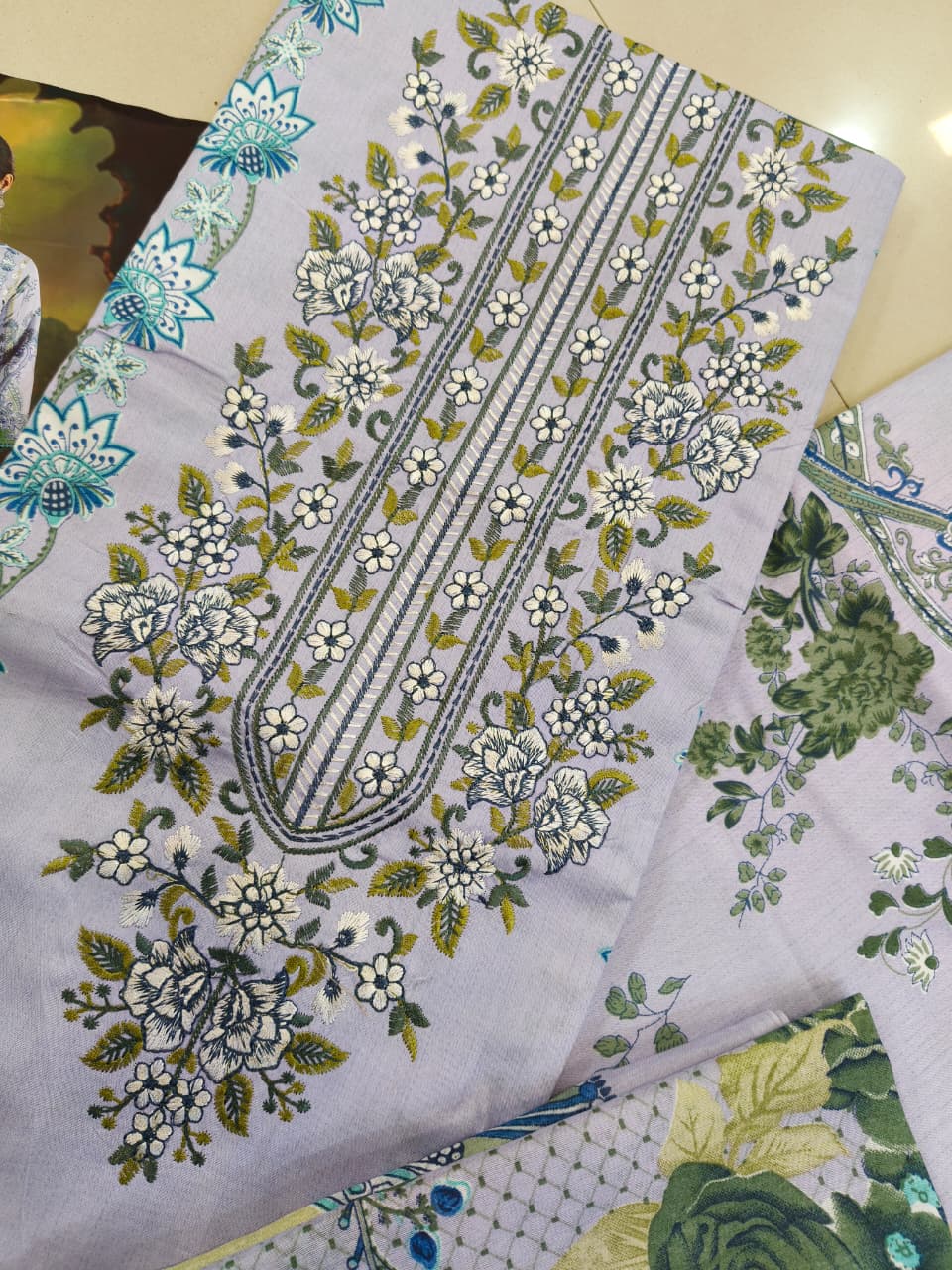 unstich embroiderd pakistani blue-mahira fashion - Image 2