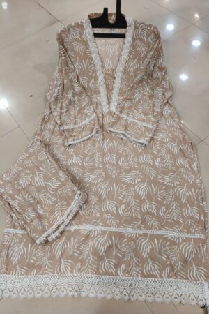Heavy 22 kg reyon big size pakistani suits with lace work-degine4-mahira fashion