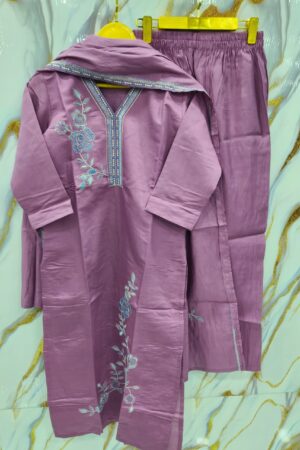 💜 Lavender Bloom Embroidered Kurta Set ✨
