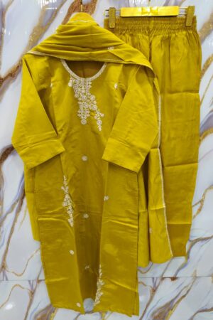 🌟 Velora Sunshine Embroidered Set 💛