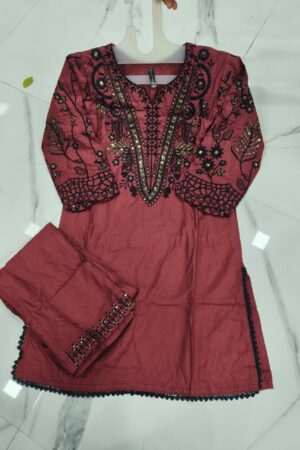 🌺 Meher Mahveen Embroidered Stitched Suit Set ✨