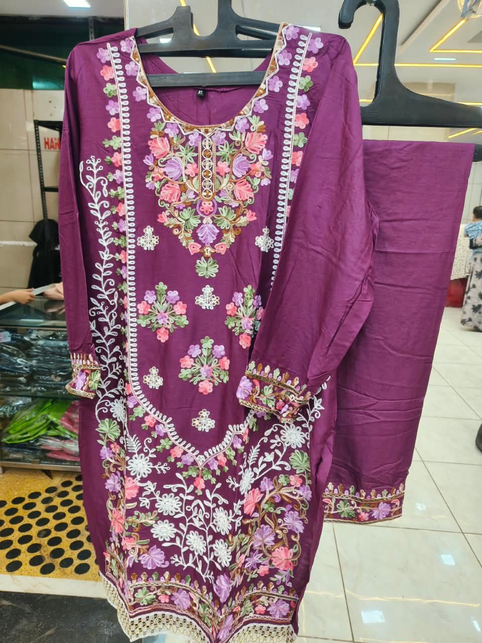 ๐ธ Royal Floral Embroidered 2-Piece Suit ๐ธ
