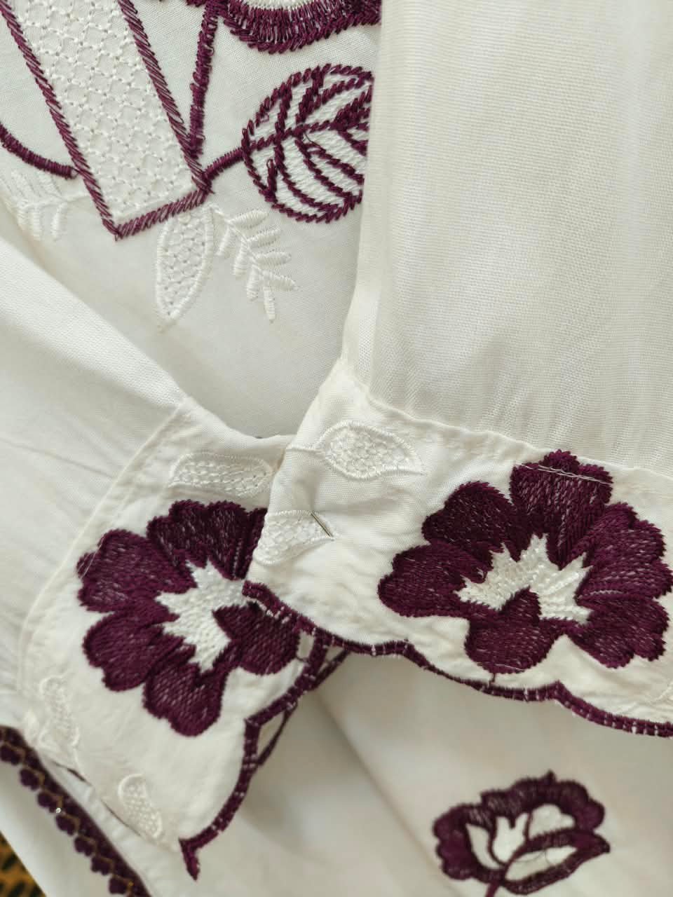 ✨ Premium Floral Embroidered Kurti & Trouser Set 🌸 - Image 3