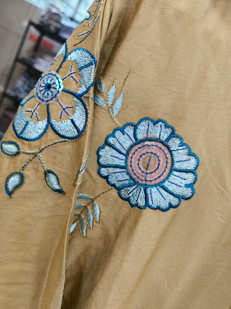 β¨ Royal Scallop Sleeve Embroidered Set π - Image 4