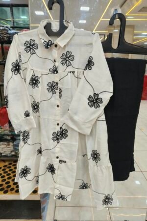 ✨ Classic Black Floral Embroidered Tunic Set 🖤