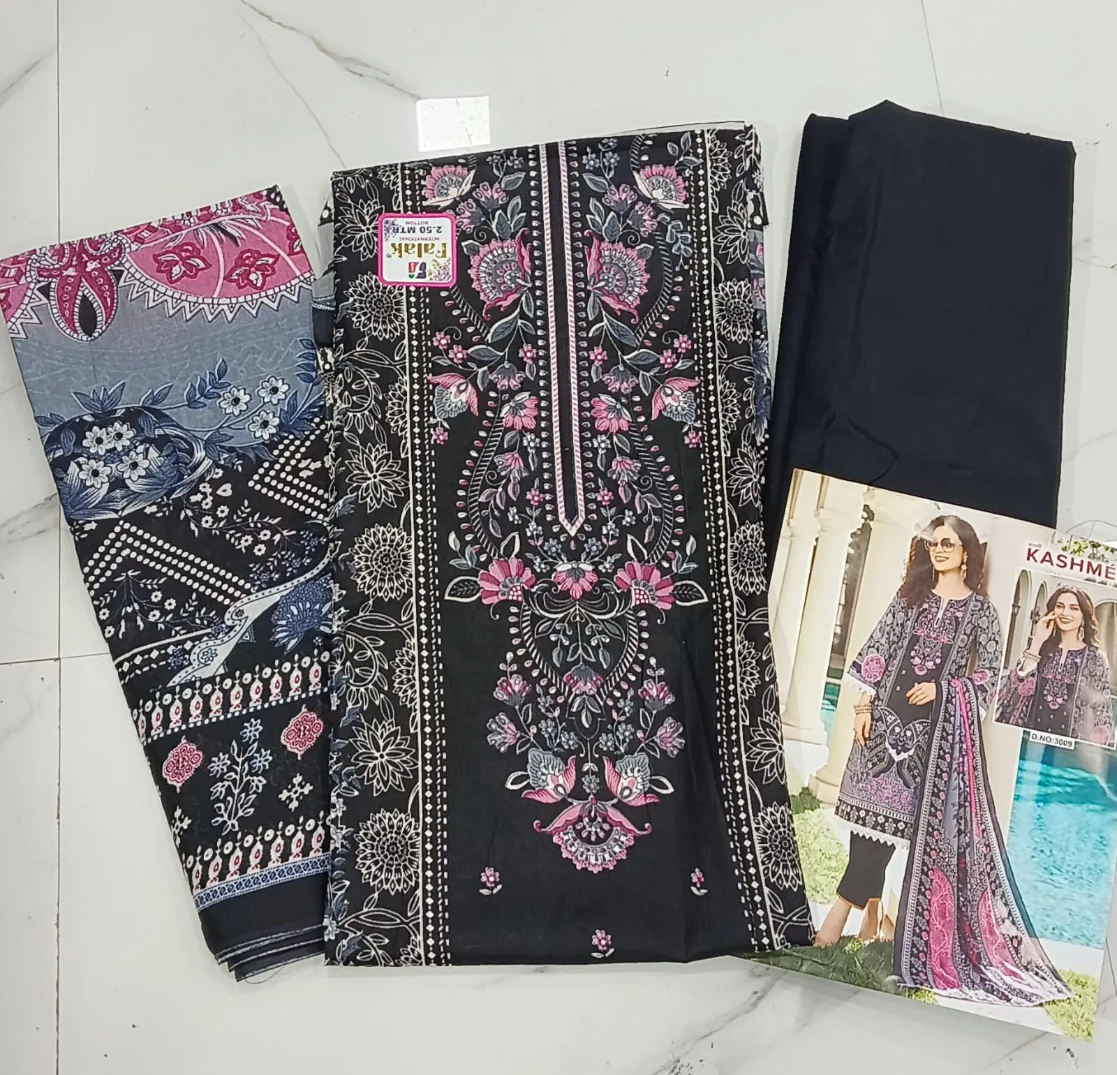 π€ Charcoal Pink Kashmee Floral Mix Cotton Suit π€